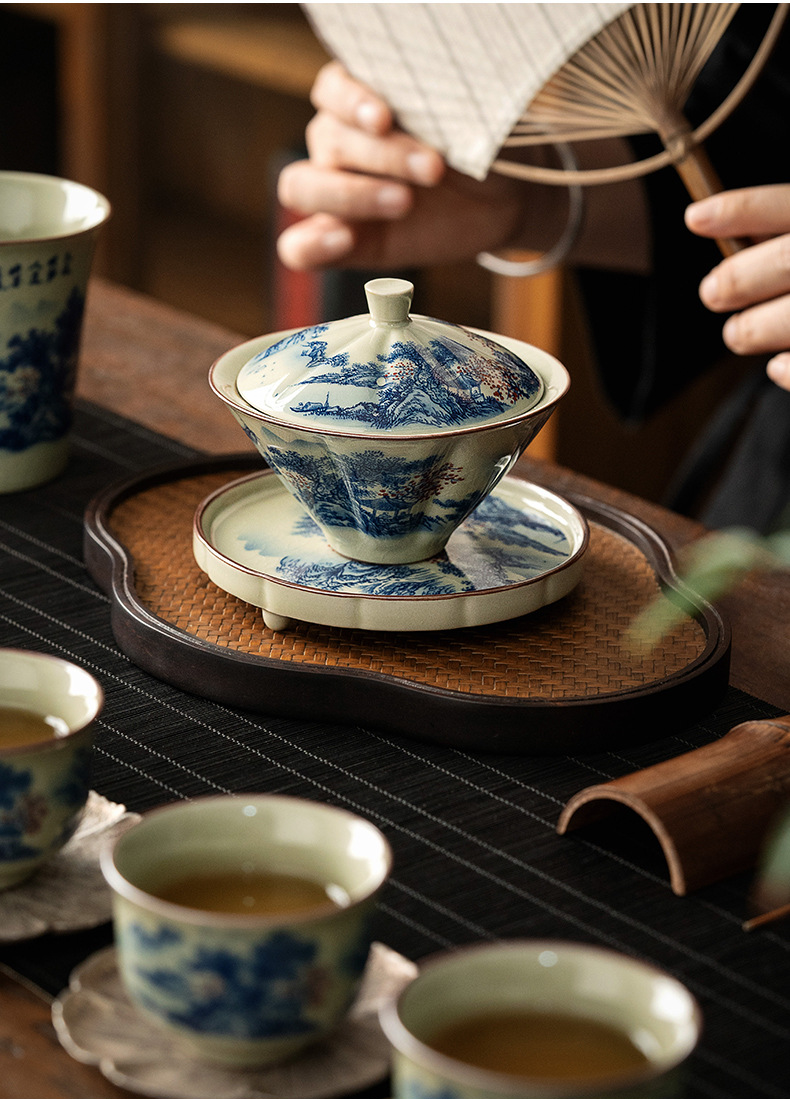 Porcelain Gaiwan Tea Set 130ml, Blue and White Landscape Pattern