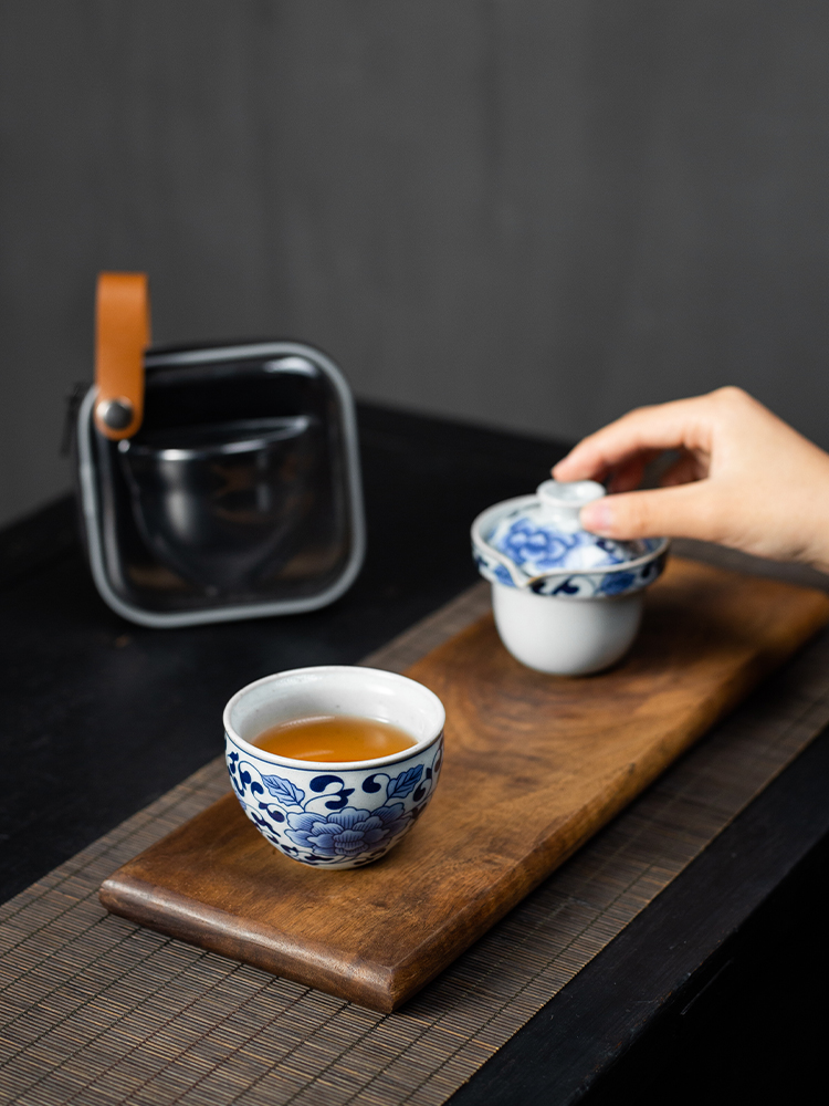 Blue and White Porcelain Teapot and Cup Travel Tea Set with Bag