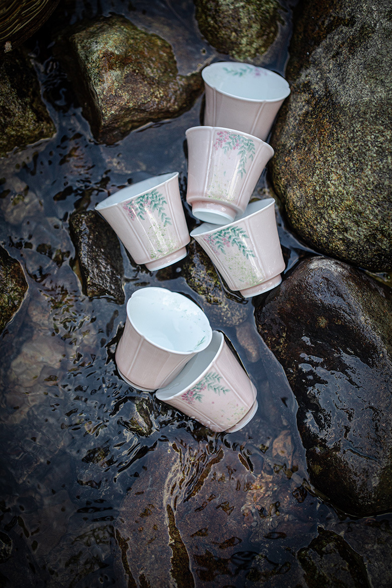 Pink Wisteria Tea Cup, Handmade Porcelain Kung Fu Tea Cup 40ml