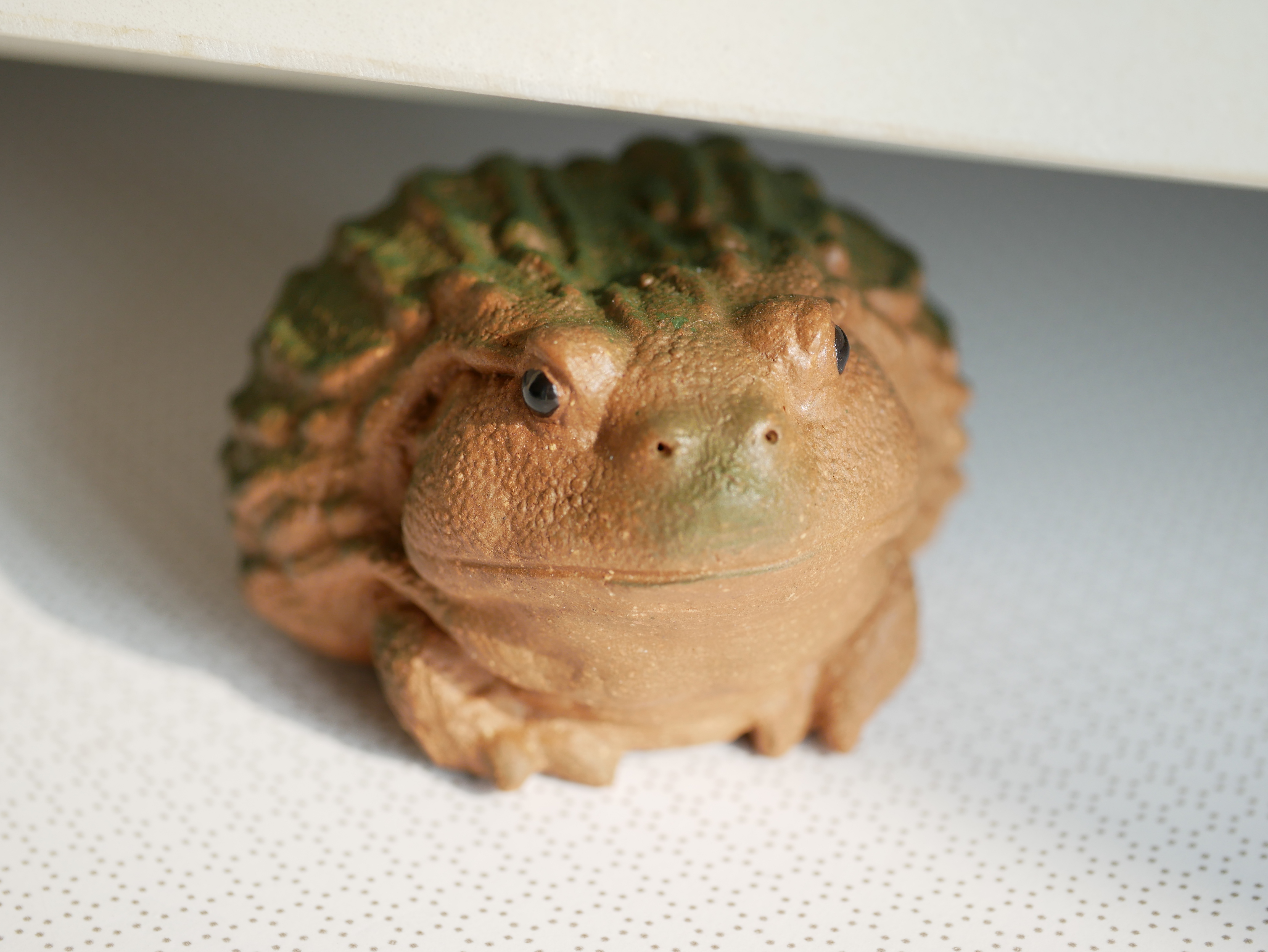 Ceramic Toad Figurine, Handmade Tea Pet, Made of Yixing Zisha Clay