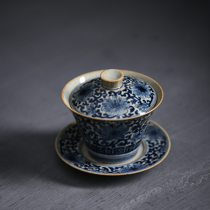 Premium Tea Set of Gaiwan+Saucer, Blue and White Porcelain Aged Clay
