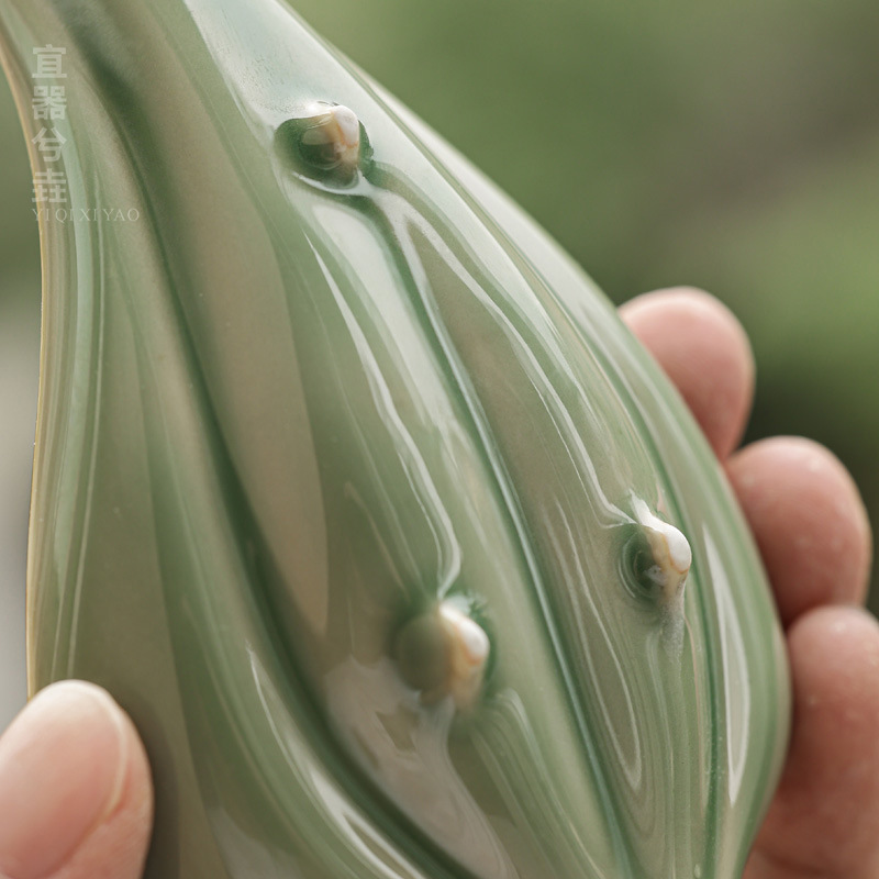 Clover Celadon Porcelain Scoop