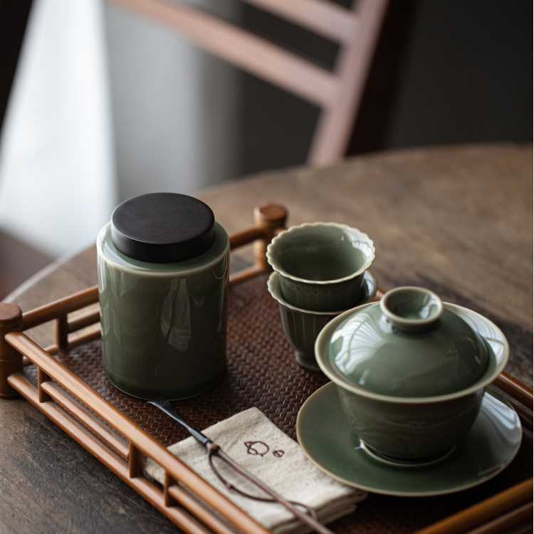 Minimal Celadon Tea Canister 240ml