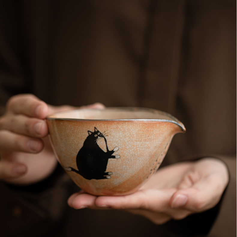 Japanese Shino Ware Style Black Cat Pitcher 160ml