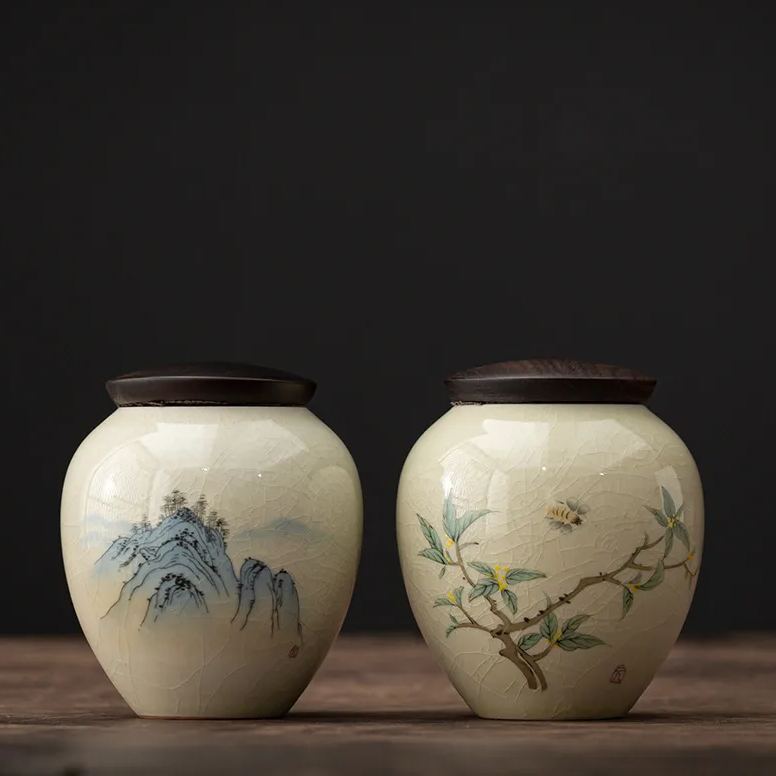 Classic Chinese Style Ceramic Tea Canister with Handpaint Patterns of Landscape and Osmanthus