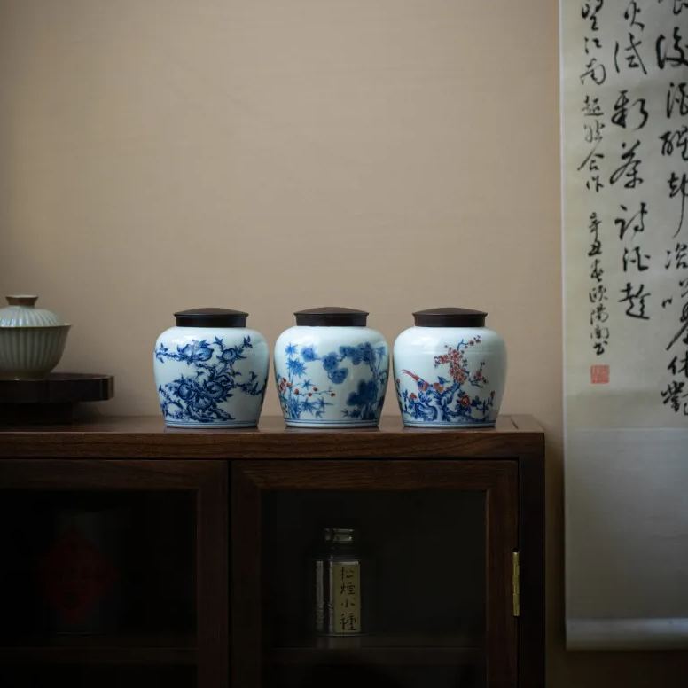 Ceramic Tea Canister 350ml, Blue-and-White Glazed Porcelain Tea Caddy