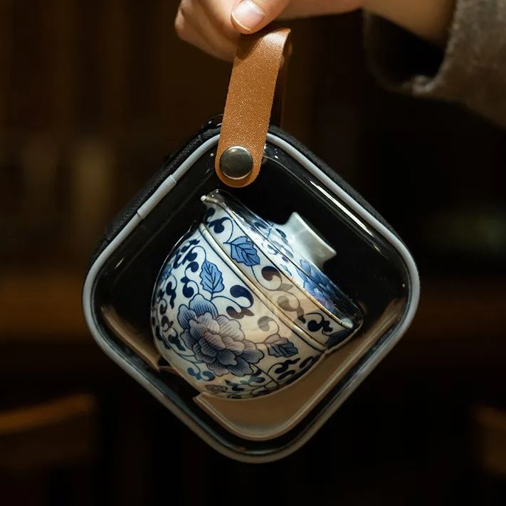 Blue and White Porcelain Teapot and Cup Travel Tea Set with Bag