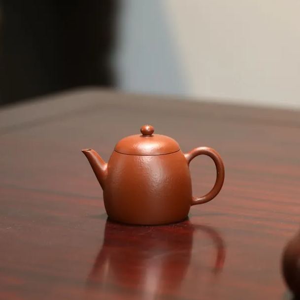 the "Unchained Heart", Yixing Purple Clay (Zisha) Teapot, Handmade Kung Fu Teapot 120ml
