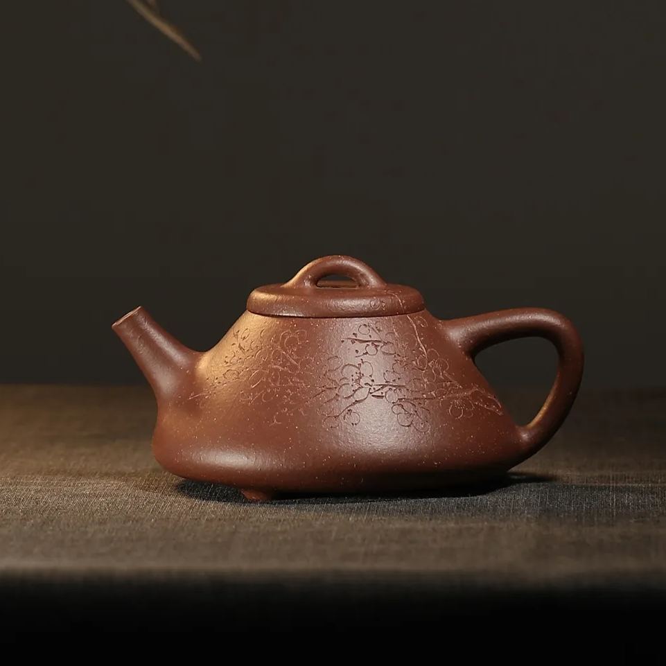 the "Stone Laddle", Yixing Purple Clay (Zisha) Teapot, Handemade Gongfu Tea 160ml