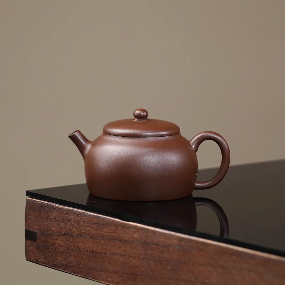  the "Zhuo Gu", Yixing Purple Clay (Zisha) Teapot, Handmade Kungfu Teapot 120ml