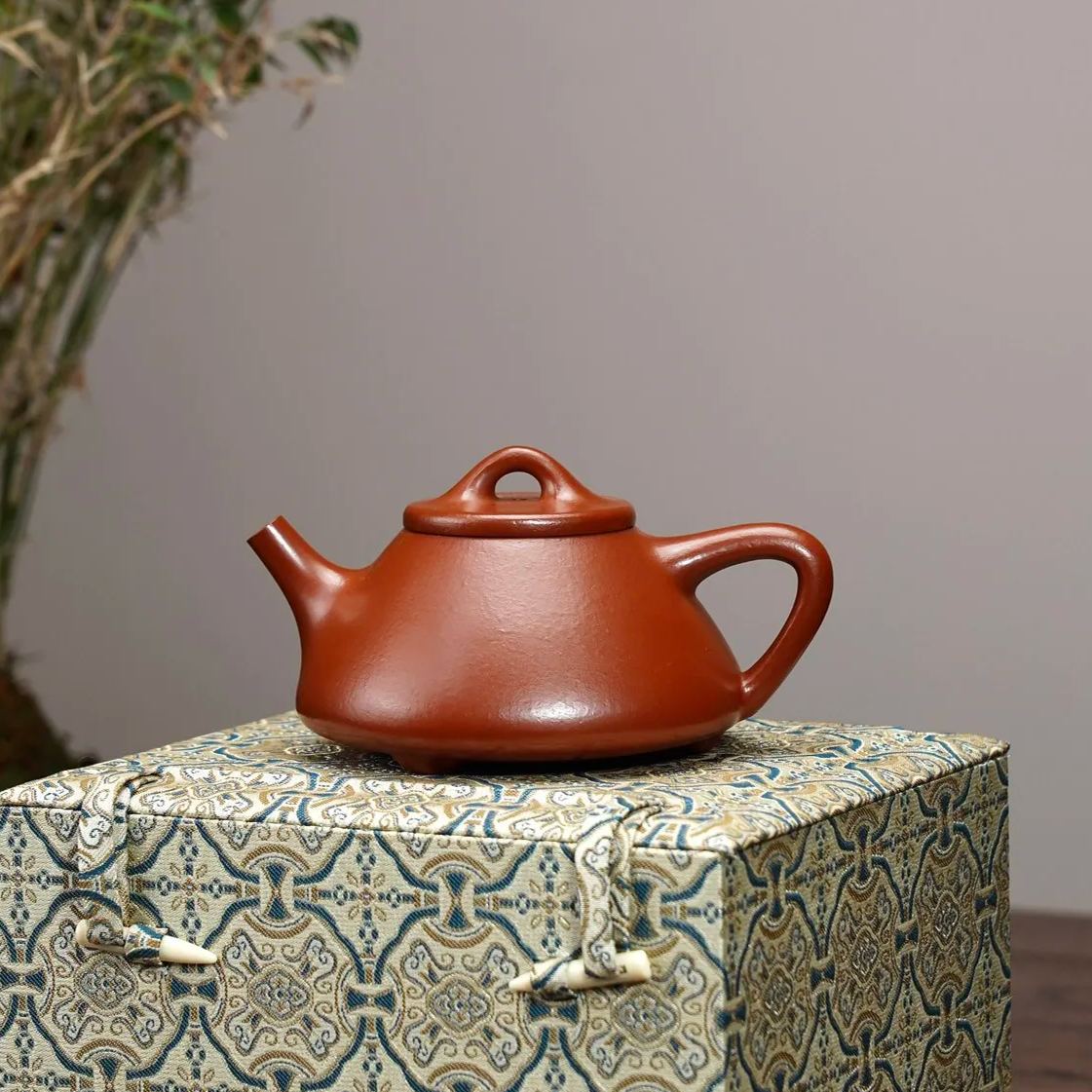 the "Stone Laddle", Yixing Purple Clay (Zisha) Teapot 250ml, Handmade Kung Fu Teapot