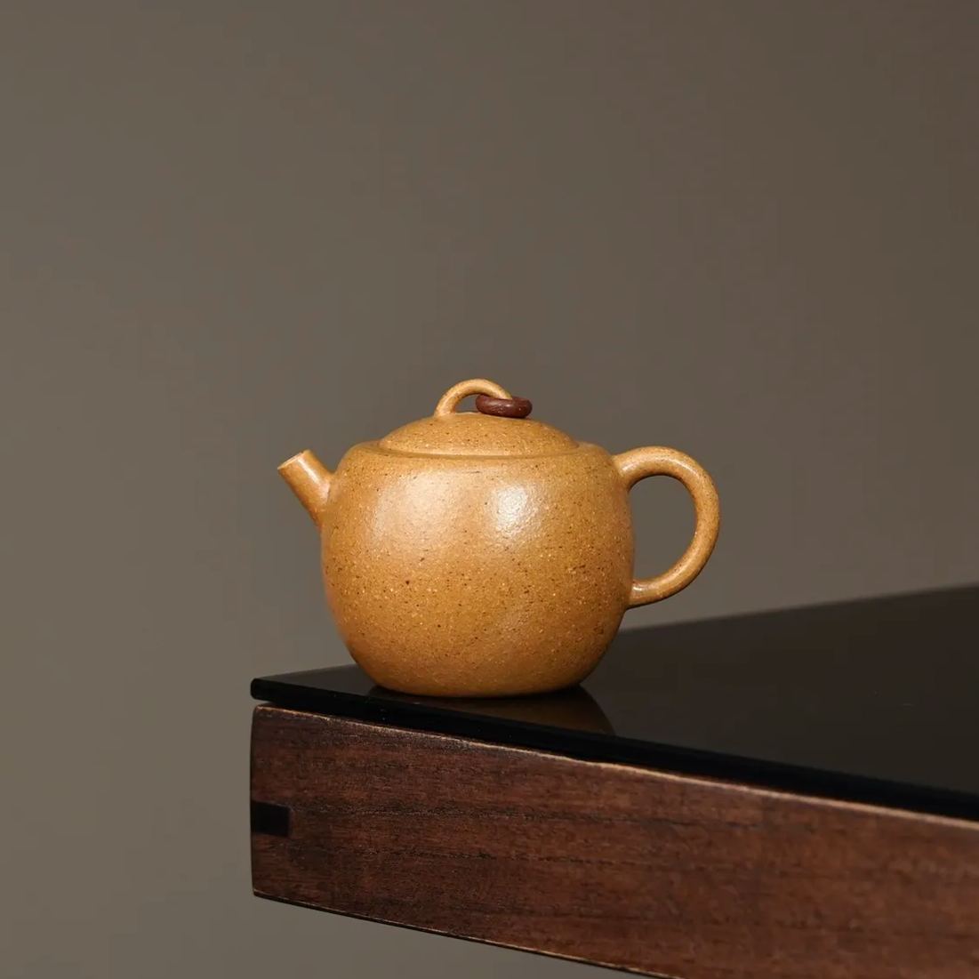 the "Julun Zhu", Yixing Purple Clay (Zisha) Teapot, Handmade Kung Fu Teapot 120ml