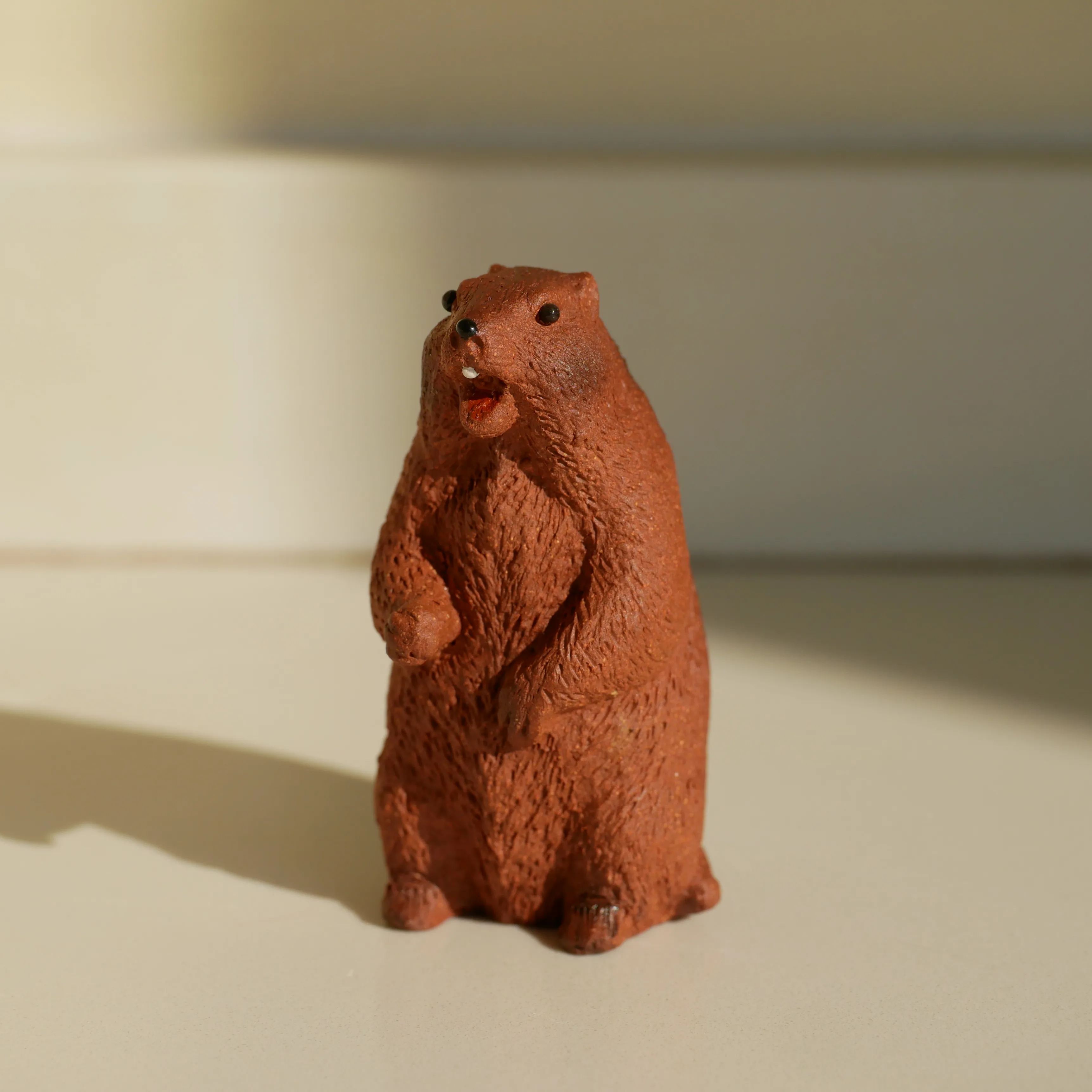 Screaming Marmot Figurine, Ceramic Marmot Tea Pet