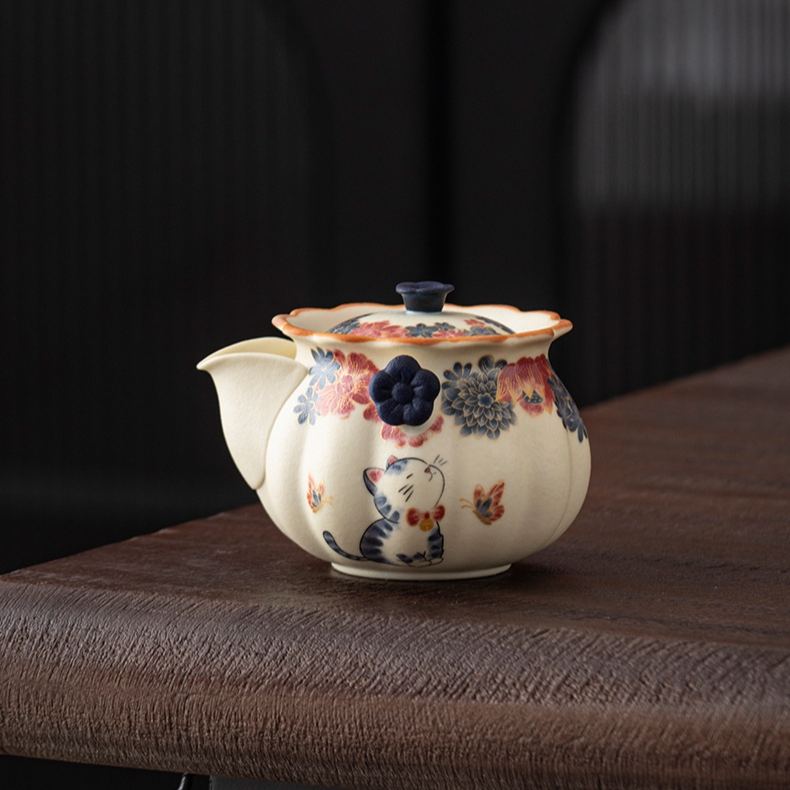White Cat Ceramic Teapot 135ml