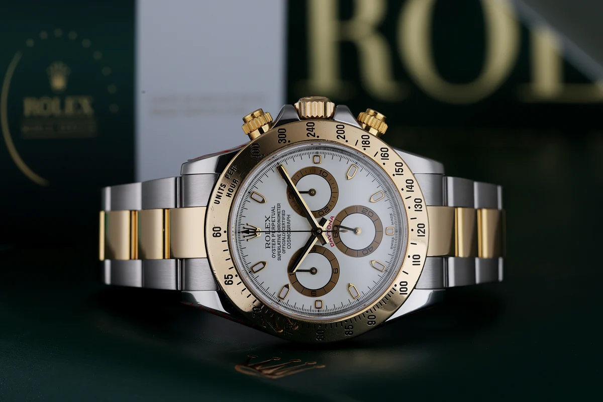 Rolex Daytona | Referenza 116523 | Acciaio inossidabile e oro giallo 18K | Quadrante bianco | Documenti di assistenza Rolex 2025