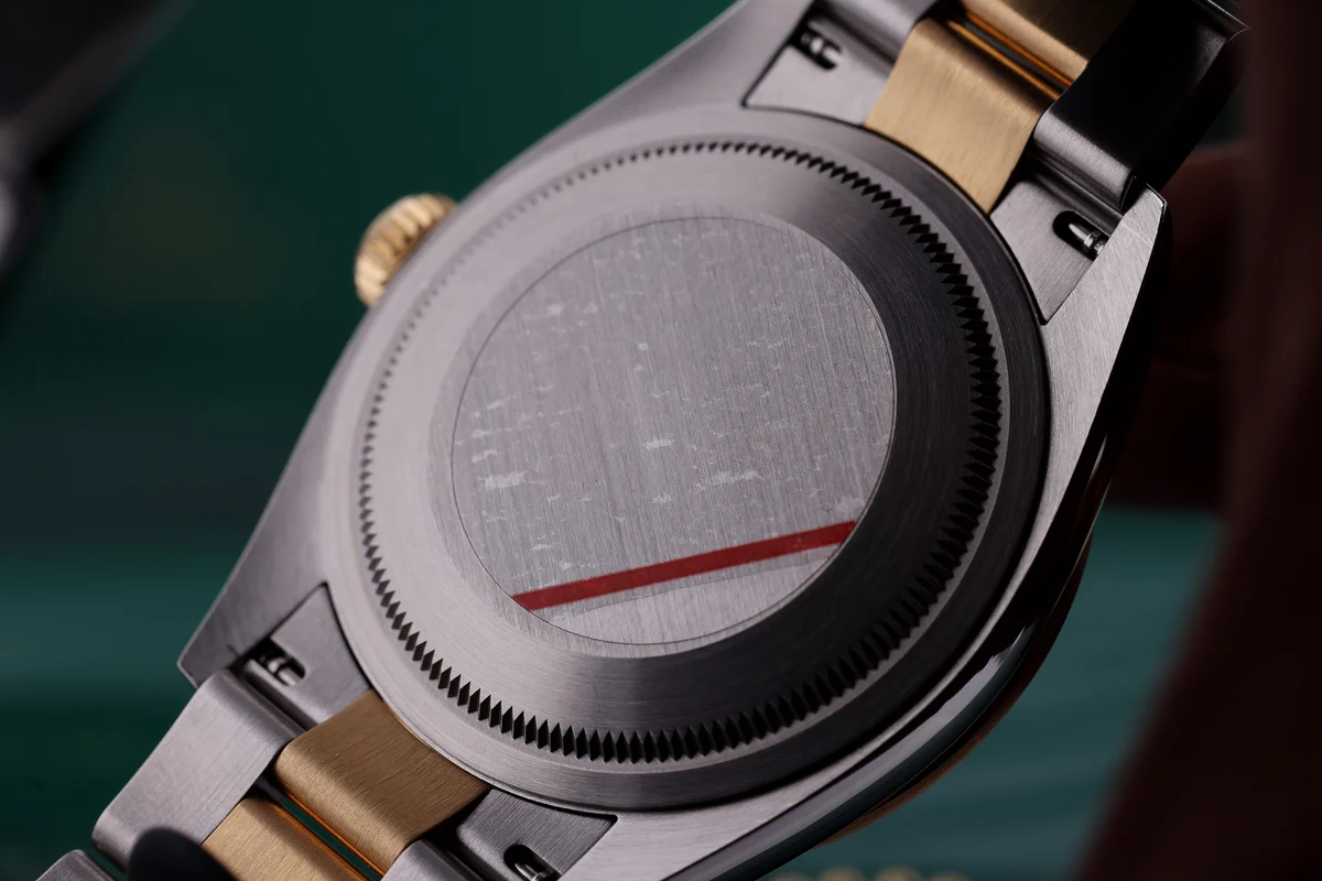 Rolex Explorer 36 | Ref. 124273 | Acciaio Oystersteel e oro giallo 18K | 36 mm | Scatola e documenti originali | 2024