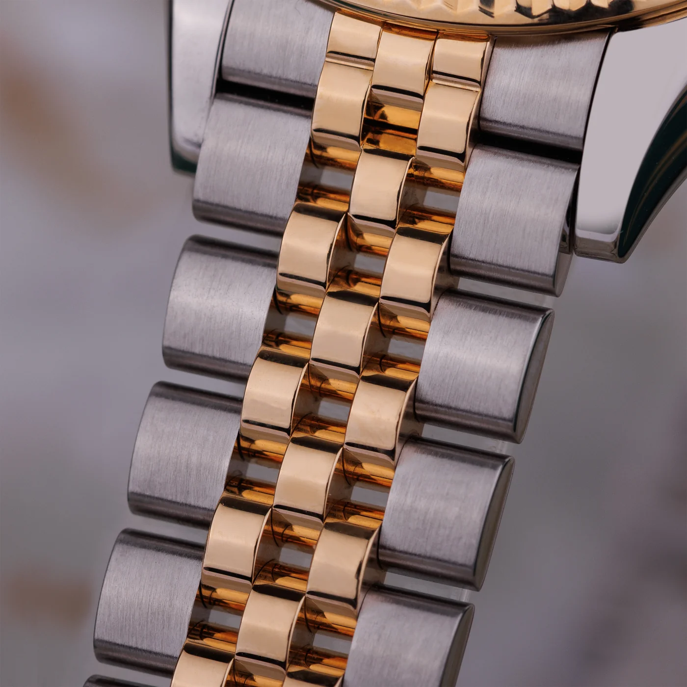 Rolex Lady-Datejust 28 | Ref. 279173 | Quadrante Argentato | 28 mm | Acciaio e Oro Giallo 18 Carati | Scatola e Documenti Originali | 2018