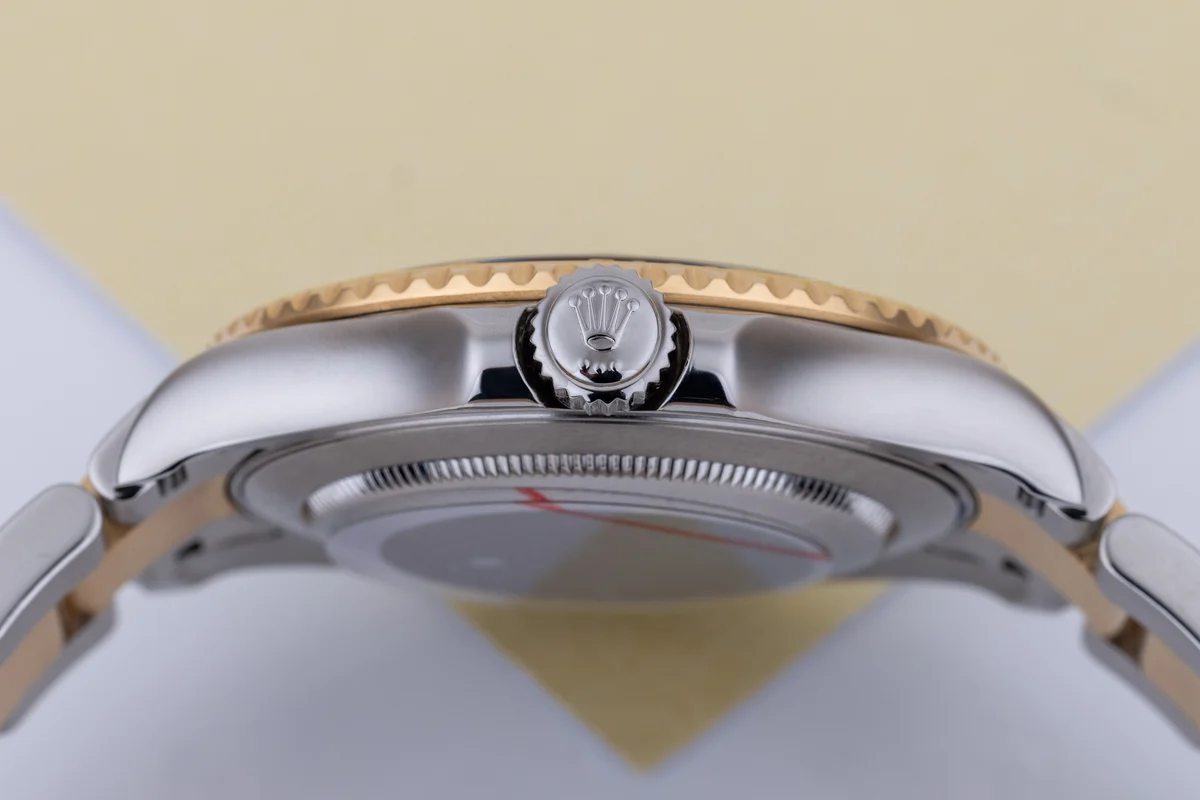 Rolex Yacht-Master 40 | REF. 16623 | Quadrante dorato | Acciaio inossidabile e oro giallo 18K