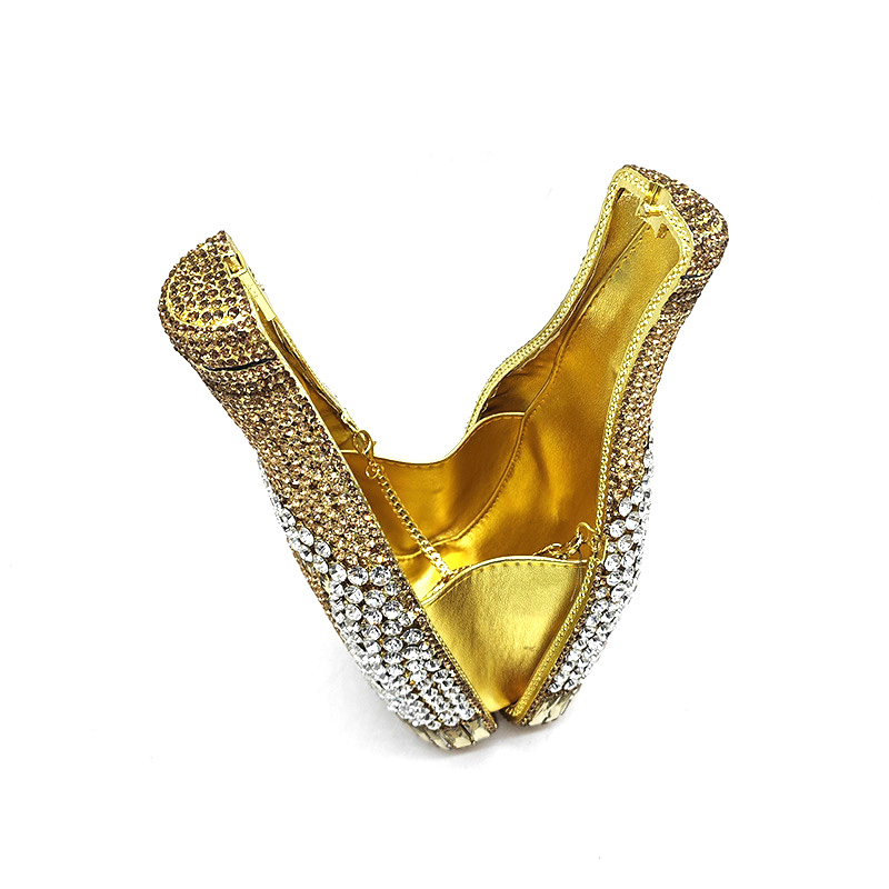 Funny beer Bottle Clutch