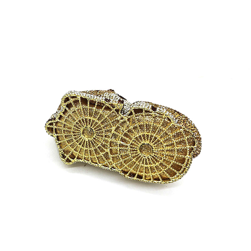 Mysterious messenger