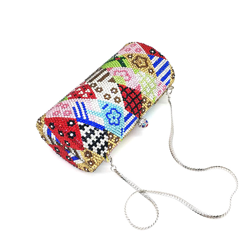 Classical Full Crystal Clutch