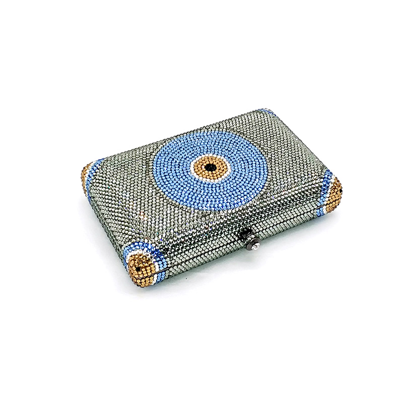 Creative Camera Clutch