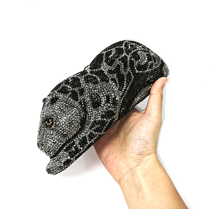 Fierce crystal tiger clutch
