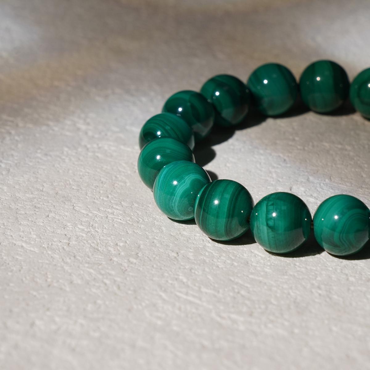 Malachite Gemstone Round Beaded Stretch Crystal Bracelets Bling Jewelry Unisex Healing Energy Souvenir Gemstone Bracelets-Transformation,Renewal,Protection