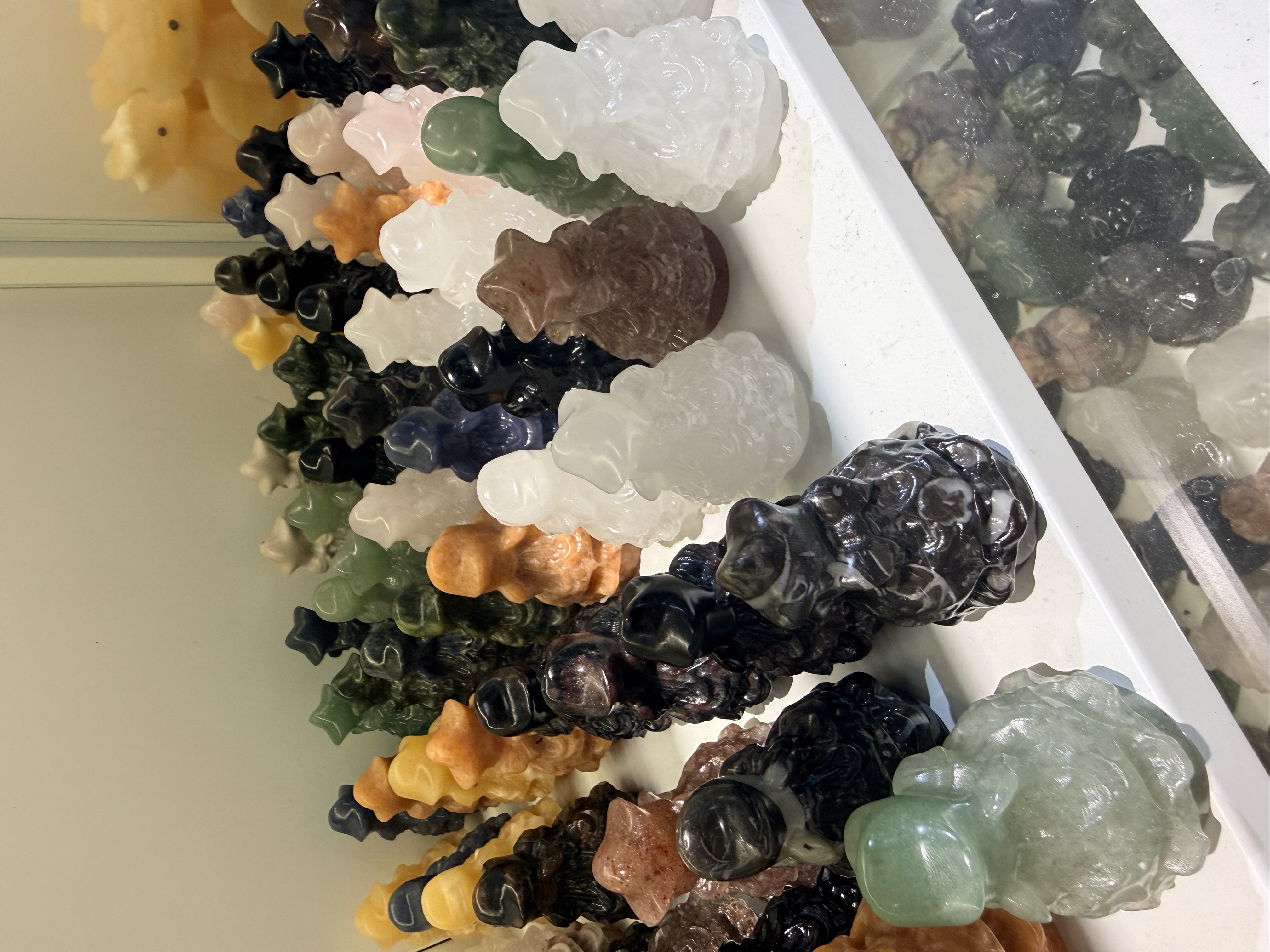 Gemstone Christmas Tree Figurine – 9 Machine-Carved Stone Options-2.2inch
