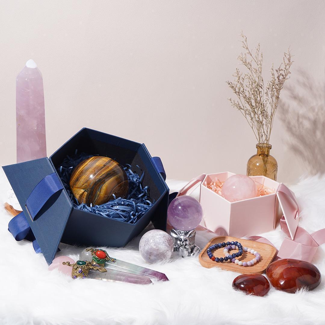 Gin- Customized Handpicked Crystal & Carvings - HighlandCrystal Select