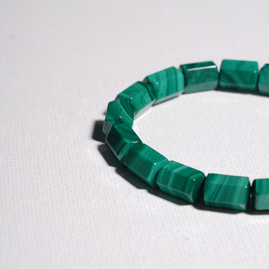 (Hexagonal Prism) Malachite Bracelet Crystal Healing Bracelet for Positive Change, Opportunity, Protection, Love