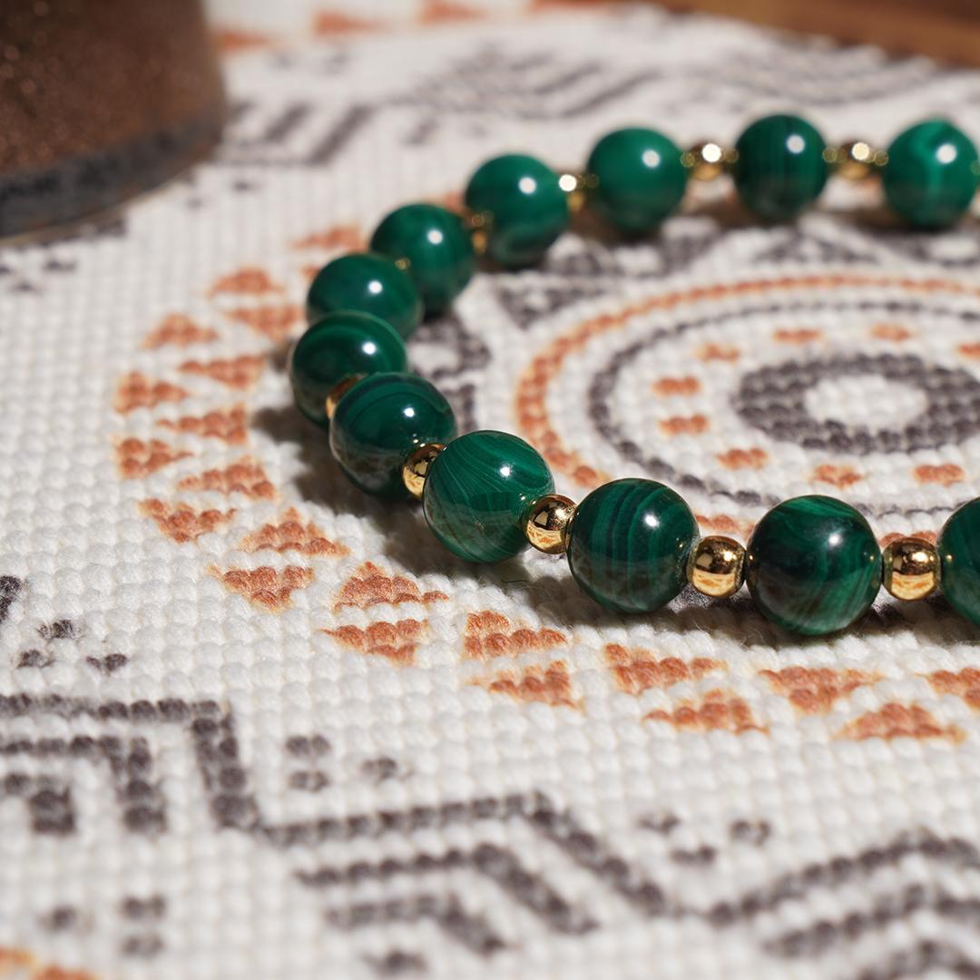 Malachite and Copper Crystal Stretch Bracelet Round Semi-Precious Bracelet Healing Crystal Energy Souvenir Bracelet-Protection Confidence Love