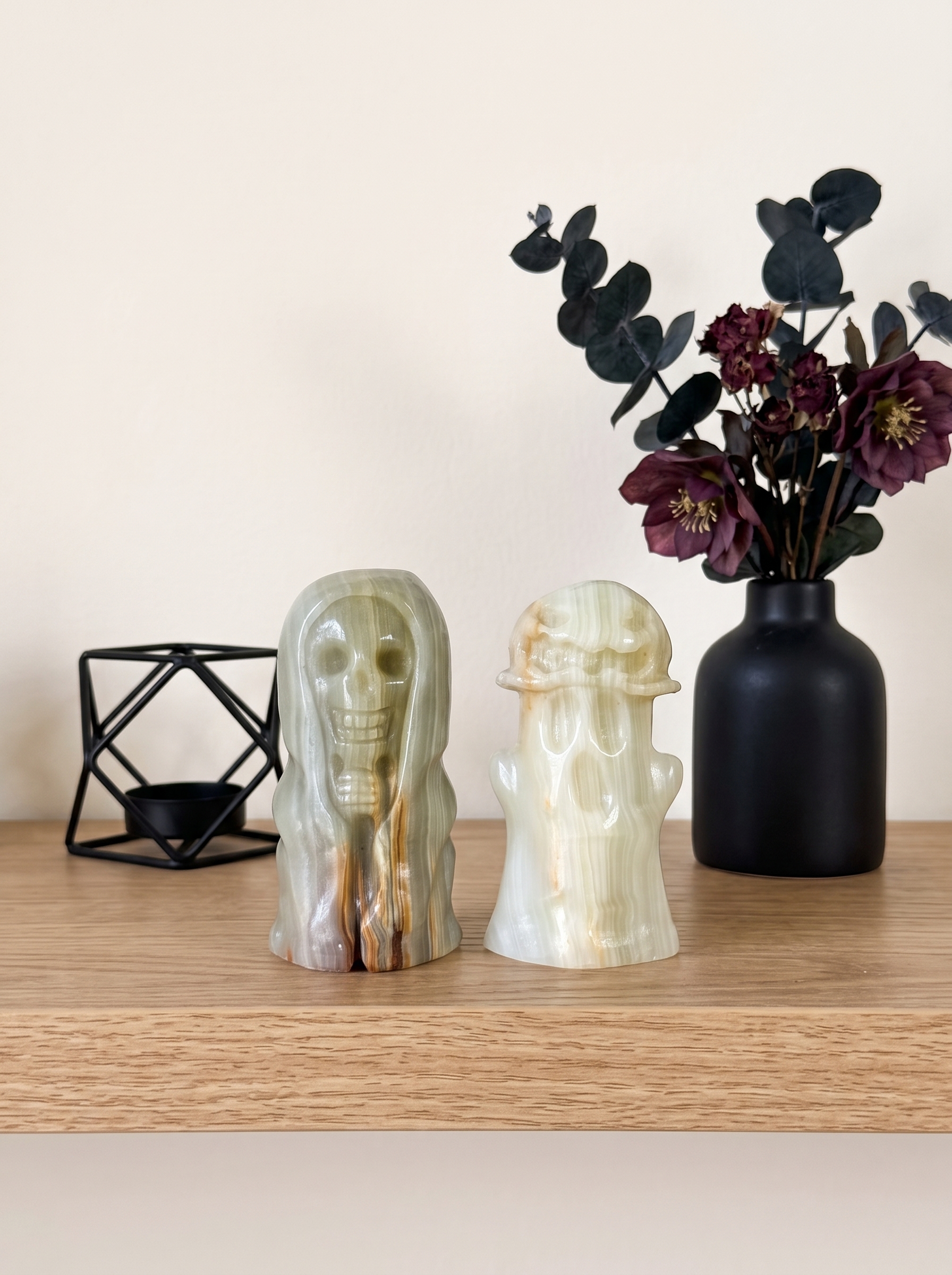 Hand-Carved Afghan Jade Little Ghost & Skull Figurines – Halloween Crystal Decor