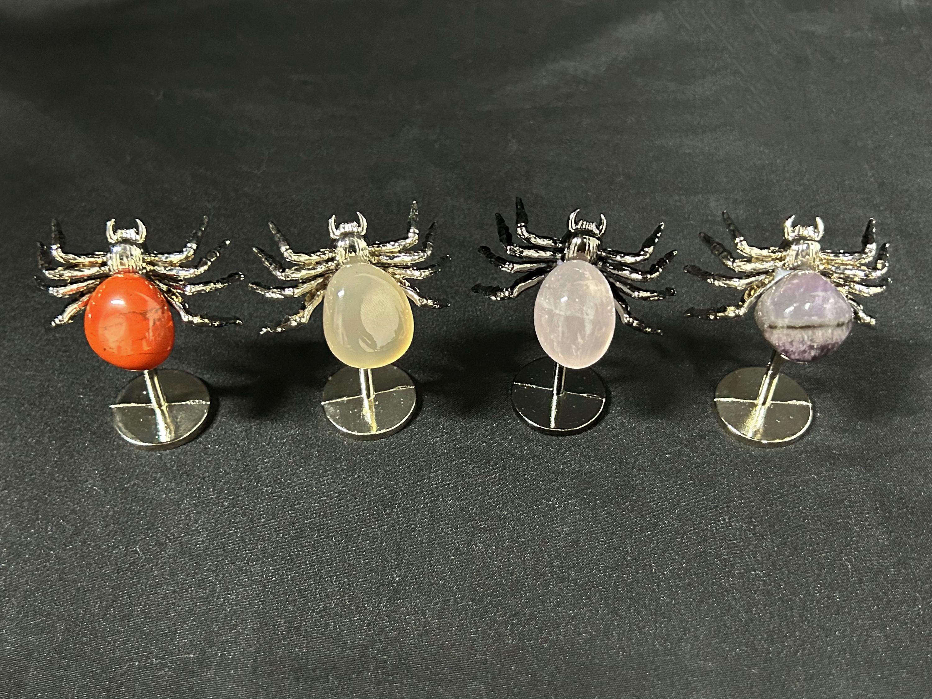 Crystal Spider Figurine, Gemstone Decor, Red Jasper / Rose Quartz / Amethyst / Clear Quartz, Gothic Altar Statue, Witchy Halloween Gift