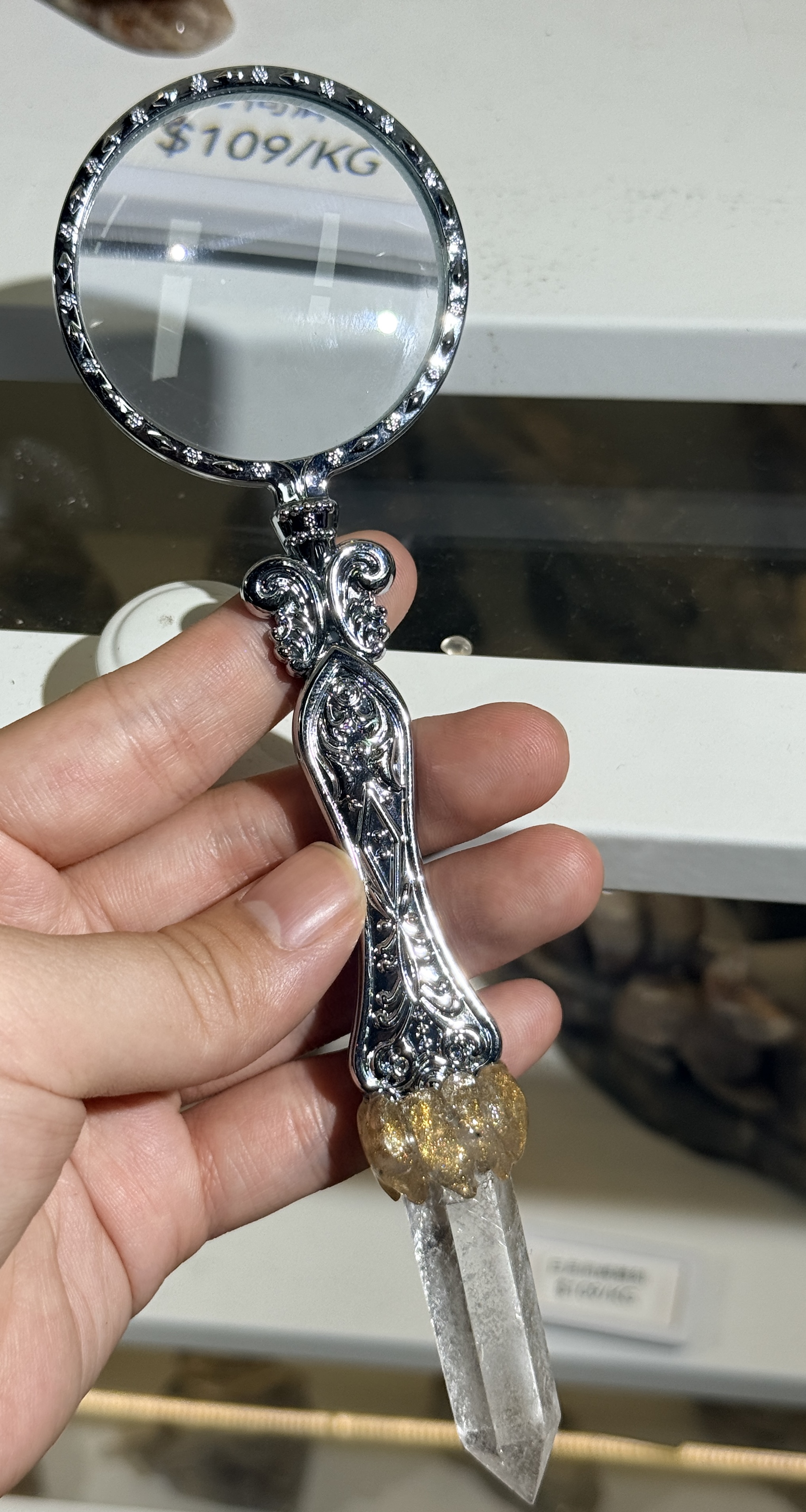 Crystal Handle Magnifying Glass – Hand-Assembled Gemstone and Alloy Desk Accessory