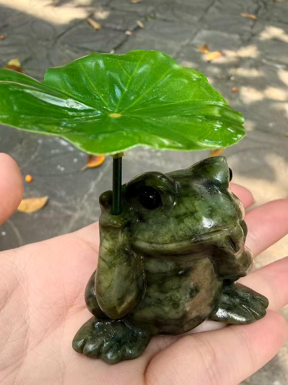 Frog Lover Crystal Figurine 2.0" Natural Green Jade With Lotus Leaf  Good Luck Gift