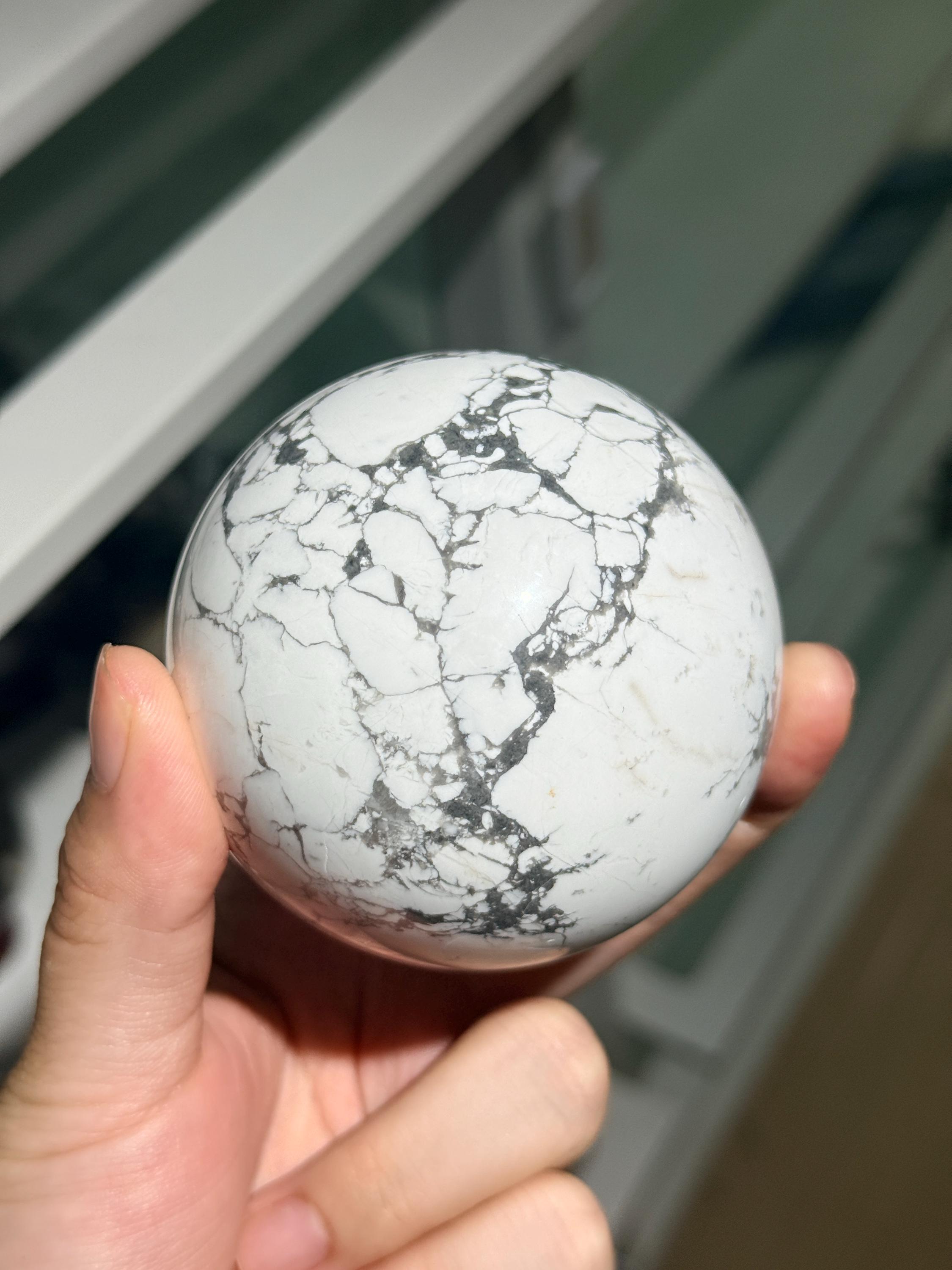 Howlite Sphere Natural White Crystal Ball Meditation Home Decor Gift