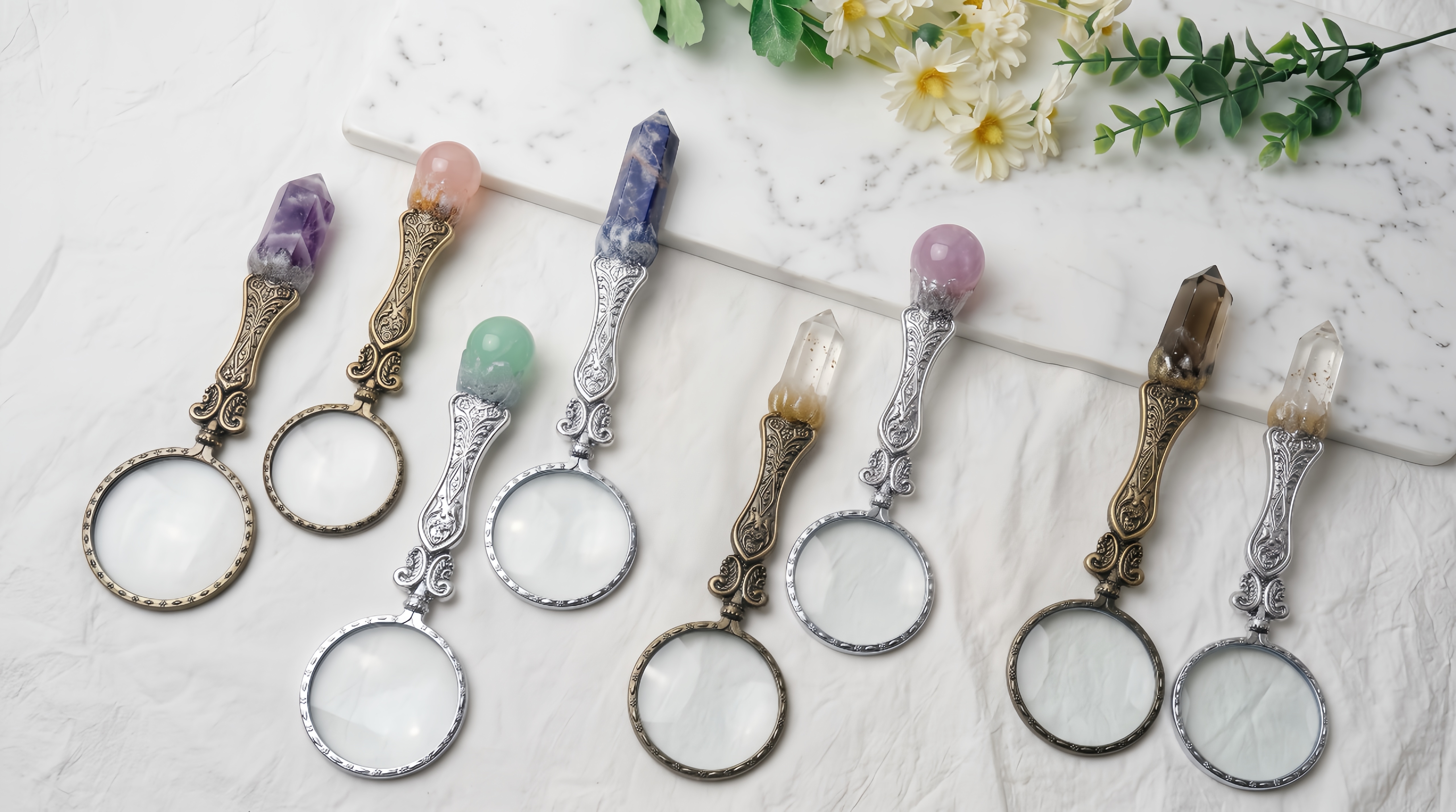 Crystal Handle Magnifying Glass – Hand-Assembled Gemstone and Alloy Desk Accessory