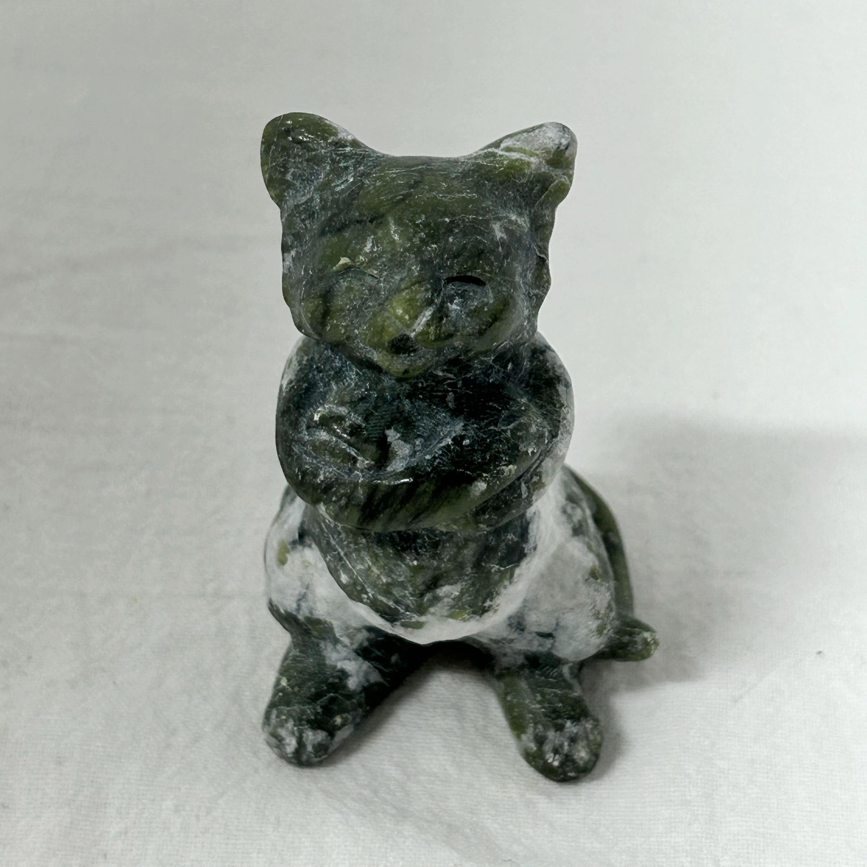 Gemstone Dog Figurine, Mini Stone Animal Decor, Symbol of Loyalty, Protection and Good Fortune, Dog Lover Gift