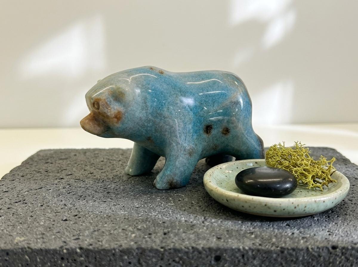 Natural Montebrasite Bear Carving, Gemstone Figurine, Crystal Animal, Unique Mineral Specimen, Desk Decor