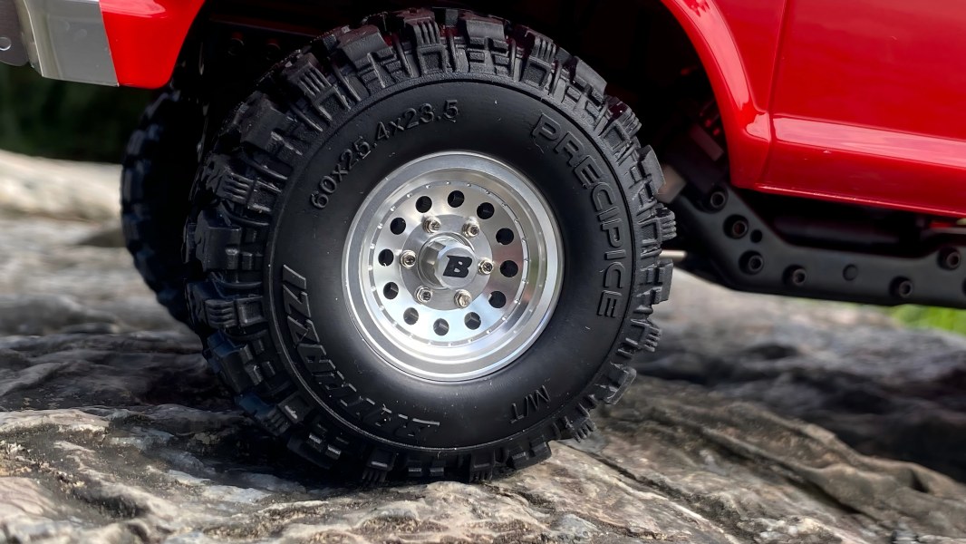 Wheels & Tires Combo Recommendation for FCX18 II F-100 (Blue-White Color) RC Car