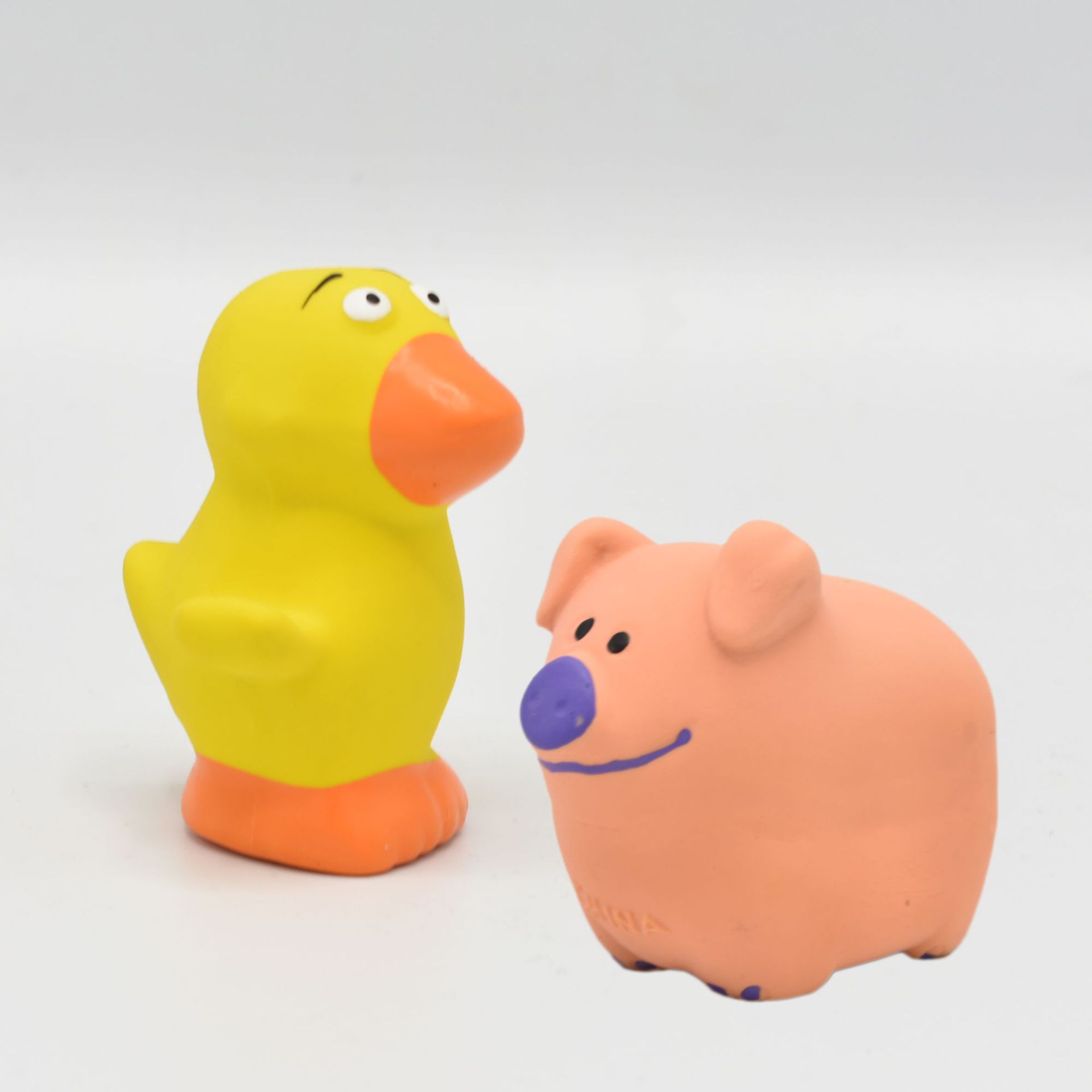 Pig latex dog toy animal shape molar long lasting pet toy teddy VIP large, medium and small dog toy