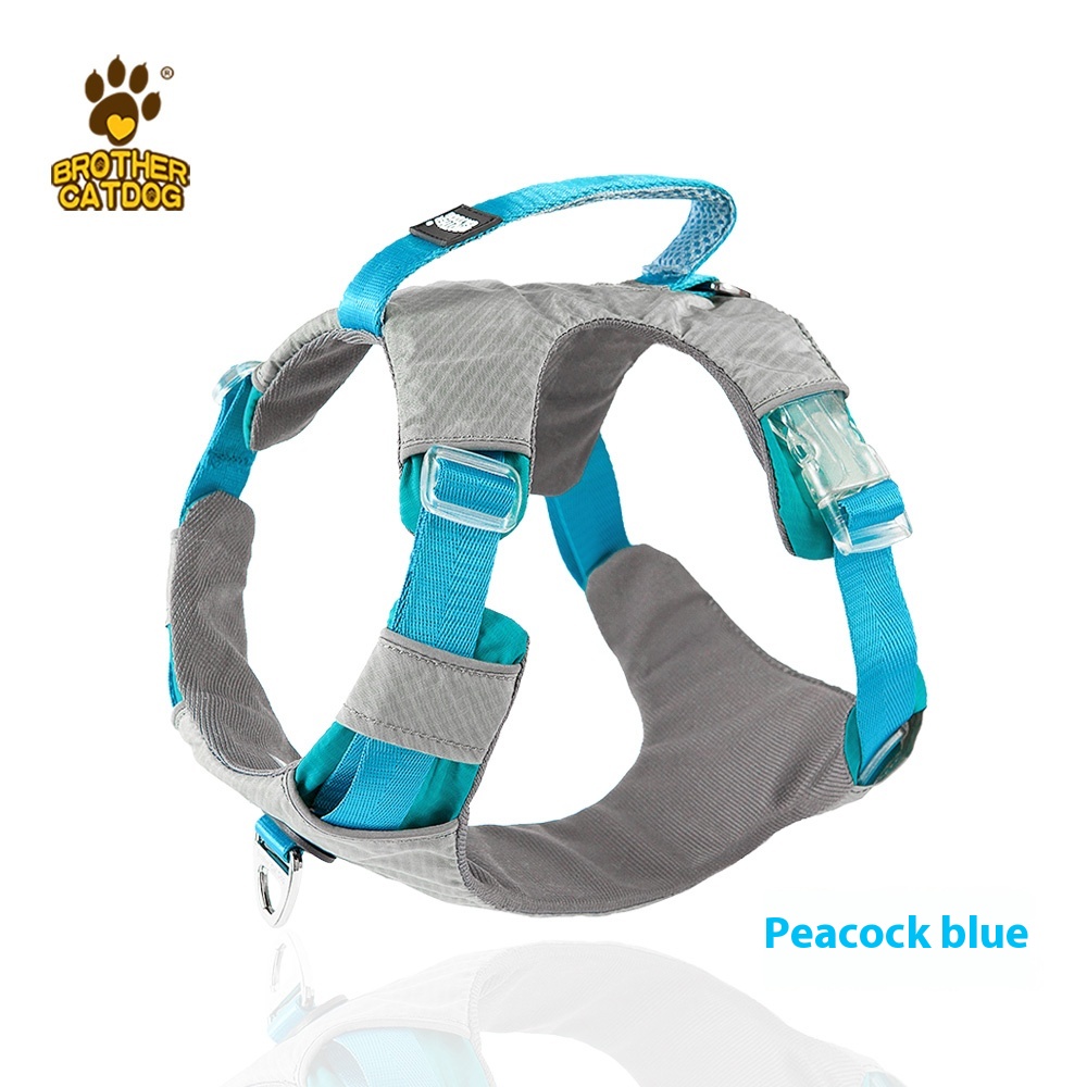 Dog breast strap pet dog hand holding rope explosion-proof strap retractable large dog small dog