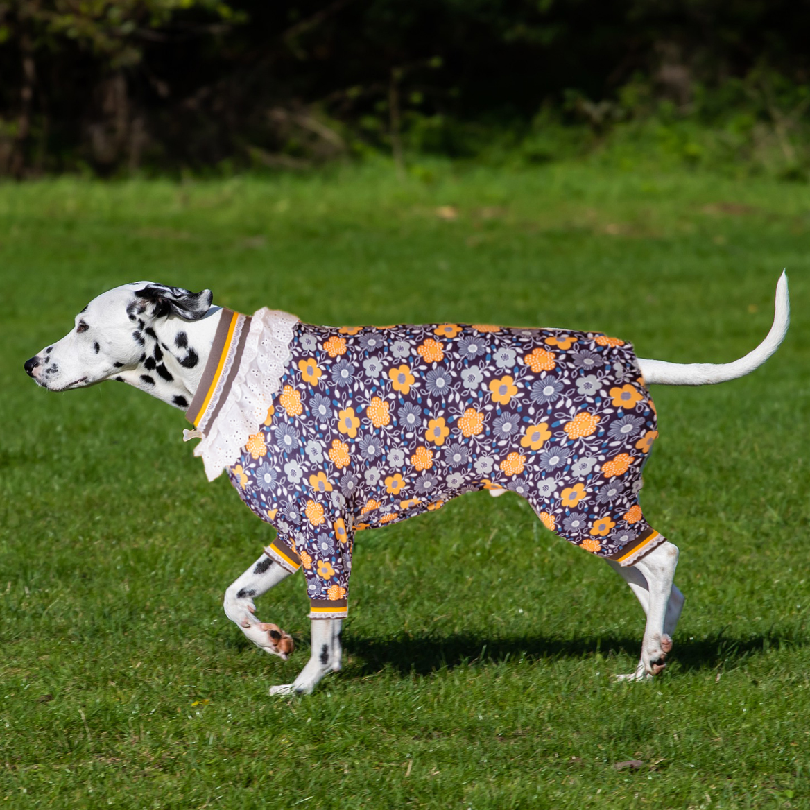 LovinPet Elegant High-Collar Design Dog Recovery Onesie for Medium to Large Breeds