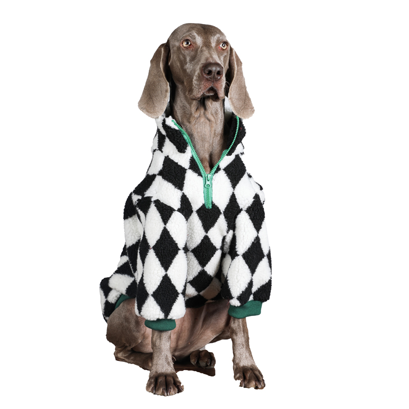 Warm & Cozy Dog Hoodie for Large Dogs - Checkered Pattern with Zipper