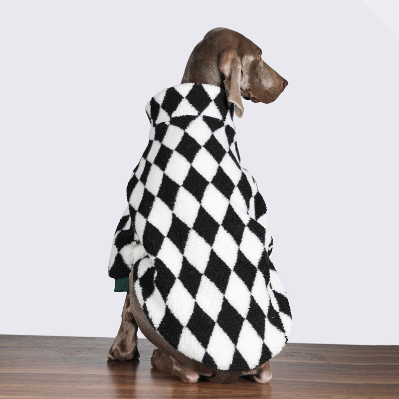 Warm & Cozy Dog Hoodie for Large Dogs - Checkered Pattern with Zipper