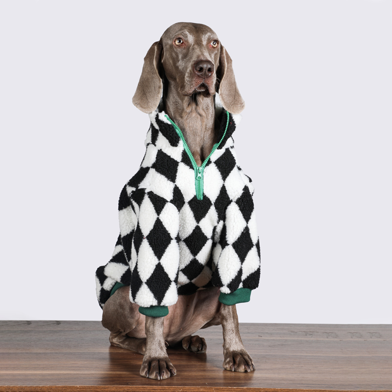 Warm & Cozy Dog Hoodie for Large Dogs - Checkered Pattern with Zipper