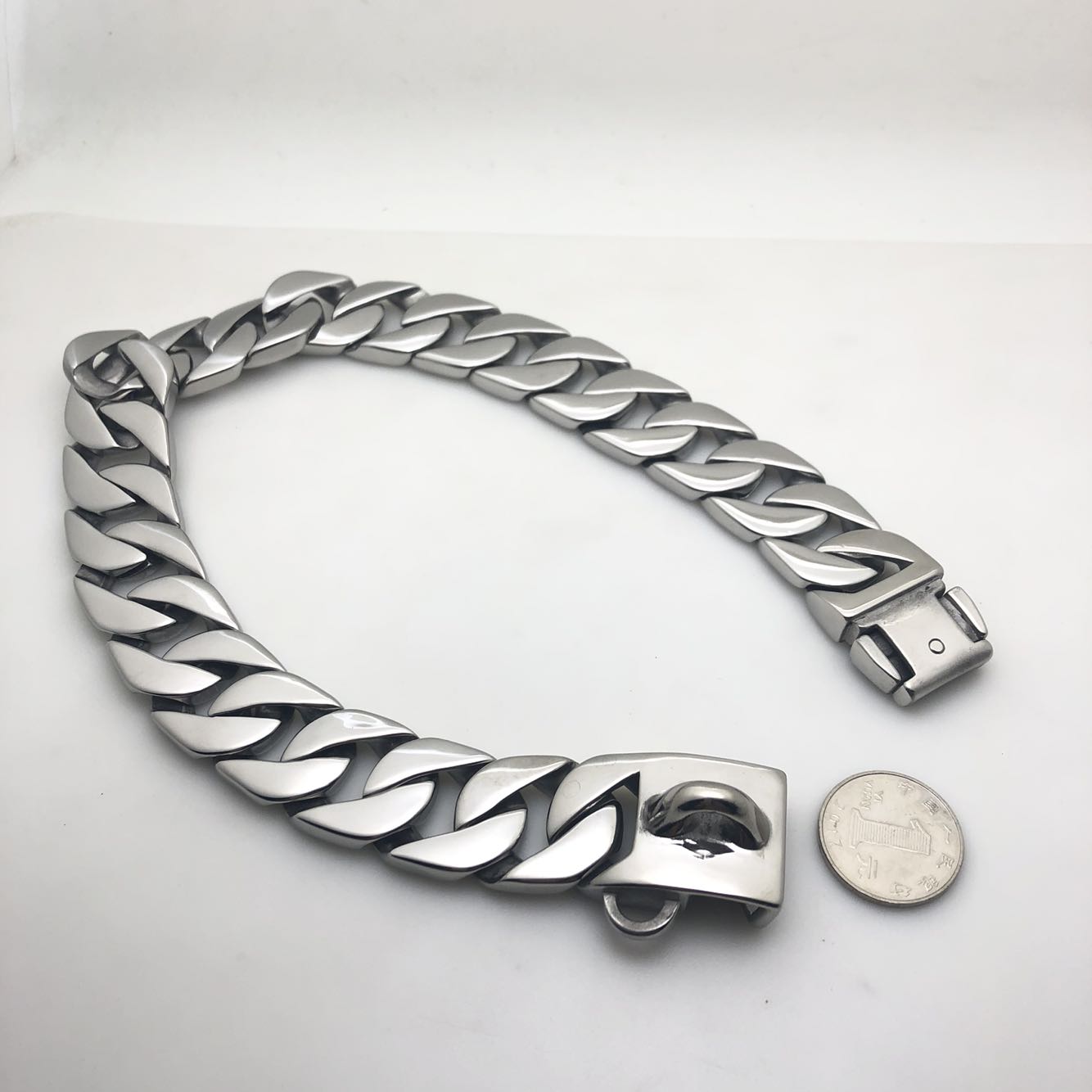 Dog bully dog collar collar stainless steel Jarre Aero bull gold necklace Dubin dog leash medium large dog Bulldog titanium steel