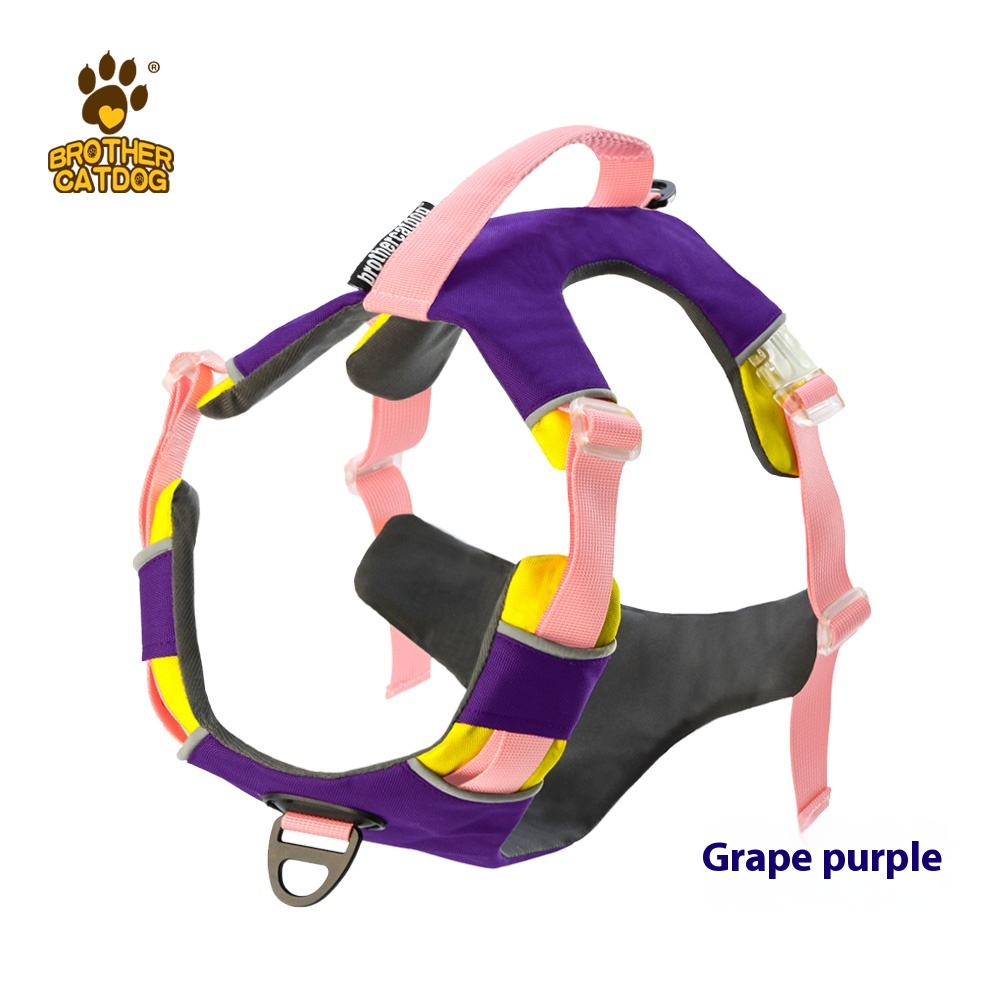 Dog breast strap pet dog hand holding rope explosion-proof strap retractable large dog small dog