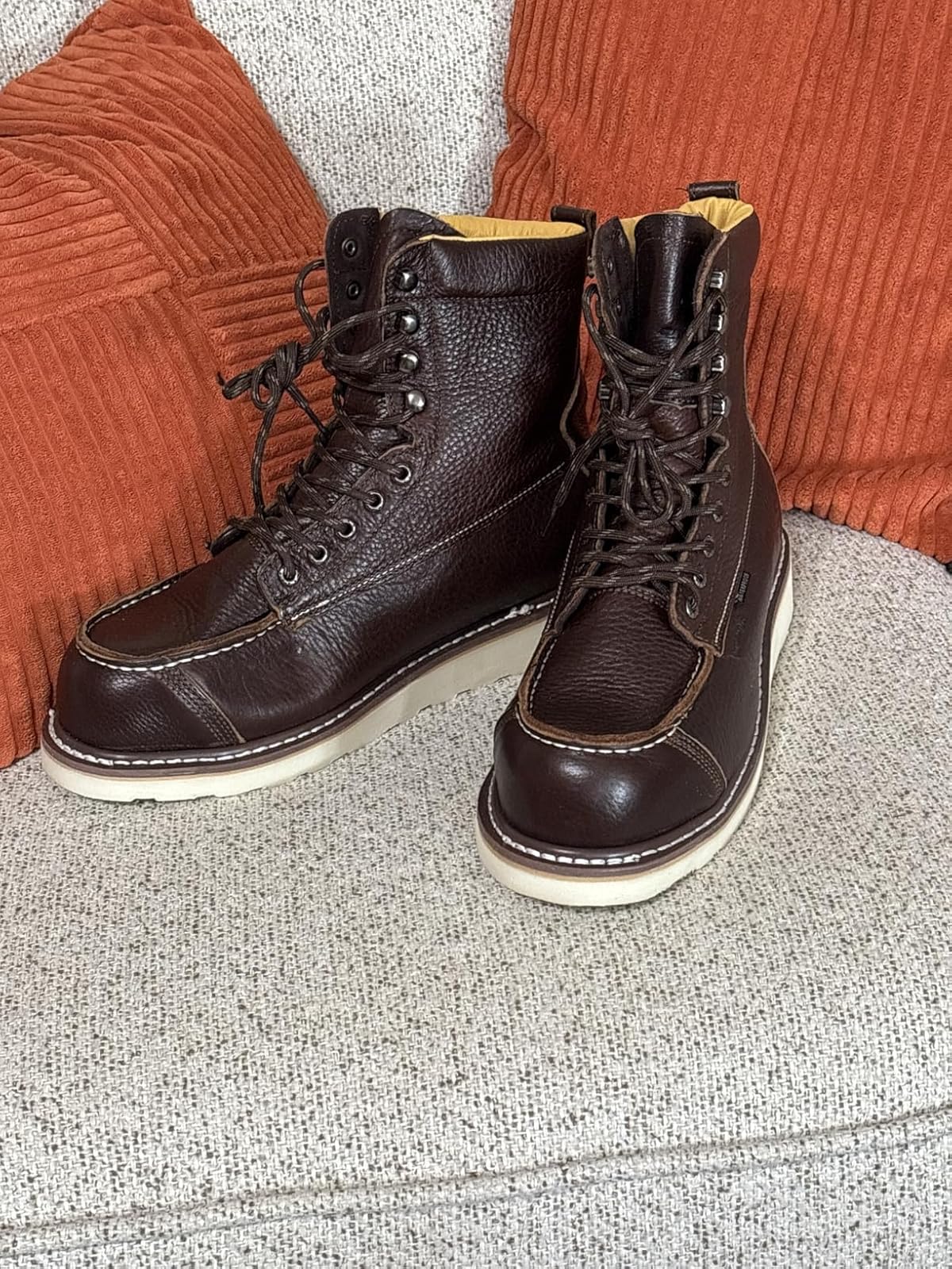 How to Choose the Perfect Pair of Logger Work Boots-Sureway